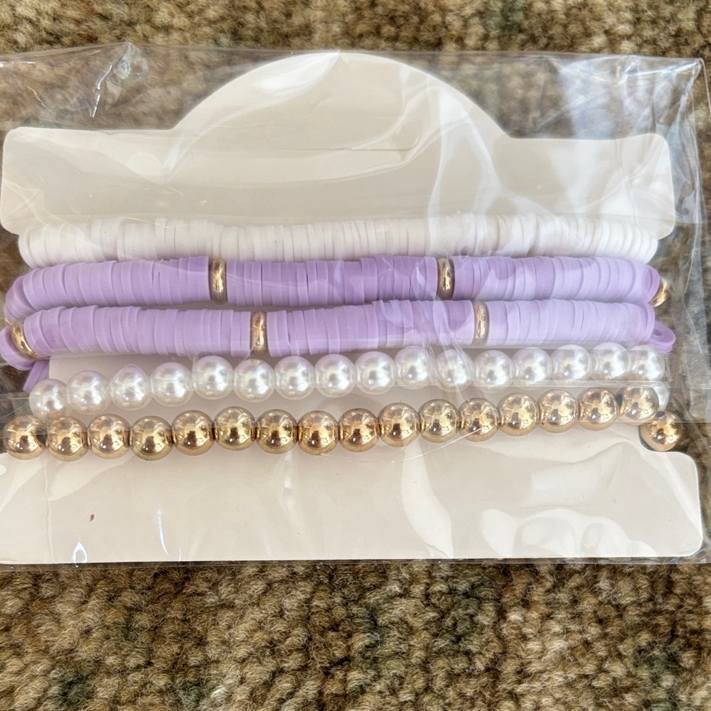 NWOT Beaded Bracelets Set & Flower Hair Clip - Picture 4 of 6